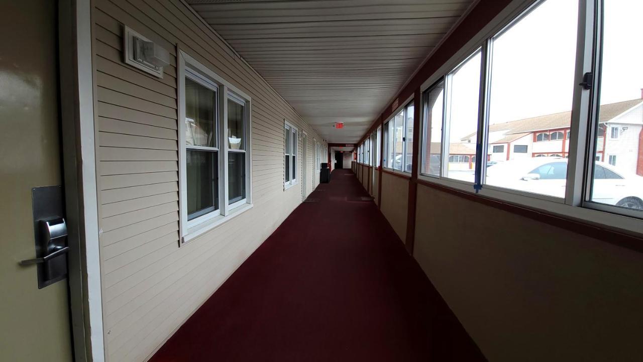 Red Carpet Inn West Springfield Eksteriør billede